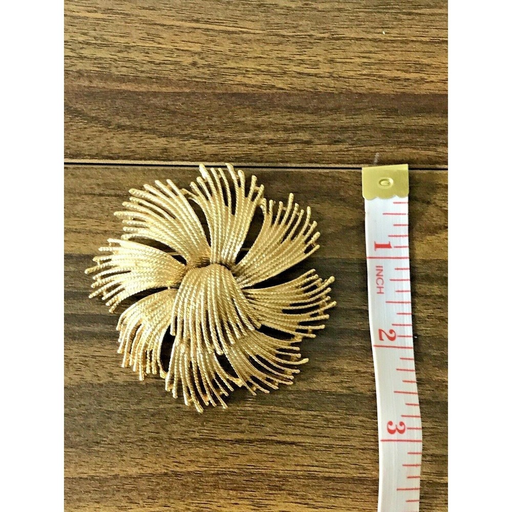 Vintage Monet Brooch/Pin Gold TONE 2 3/4 INCHES